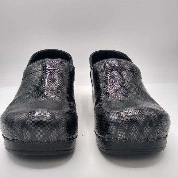 Dansko Professional Women's size 11.5-12 US / 42EU - Picture 1 of 7